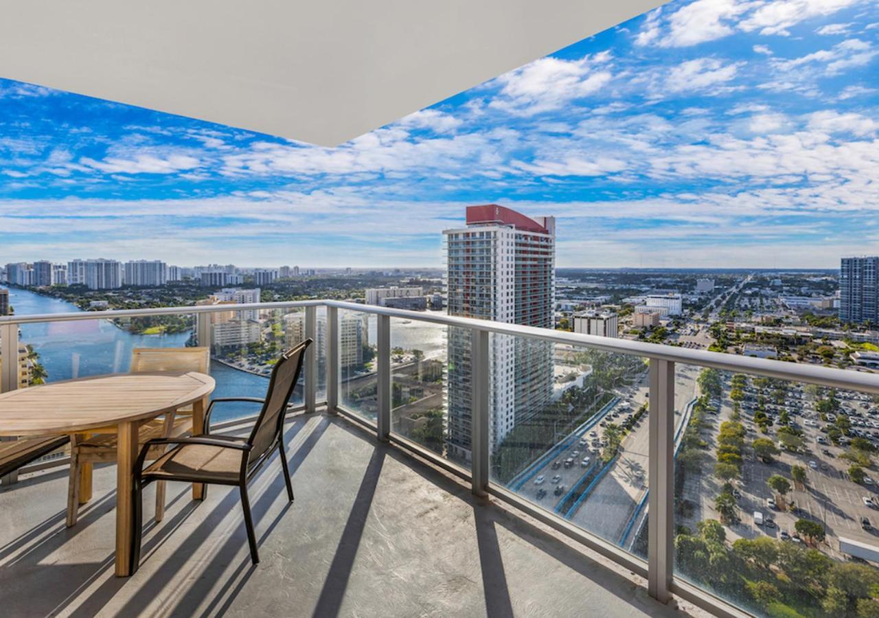 Hyde Beach House: Waterfront Luxury with Ocean Views Hollywood Exterior photo